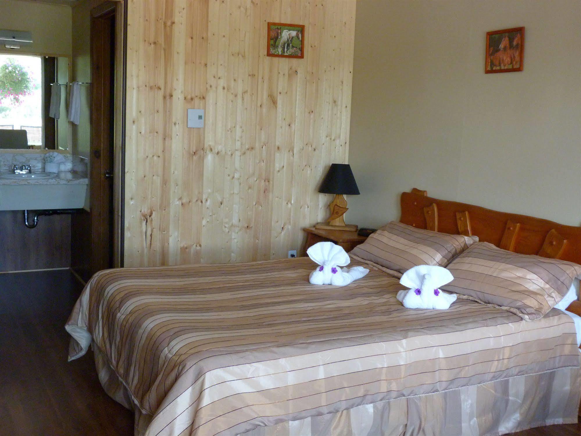 Motel Des Pays D'En Haut Val-David Exterior foto